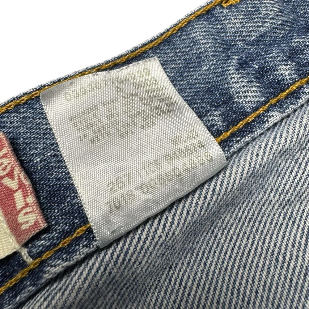 Vintage Levis 550 38x30 Relaxed Fit Faded Midrise Denim Y2K Red Tab Grunge Skate